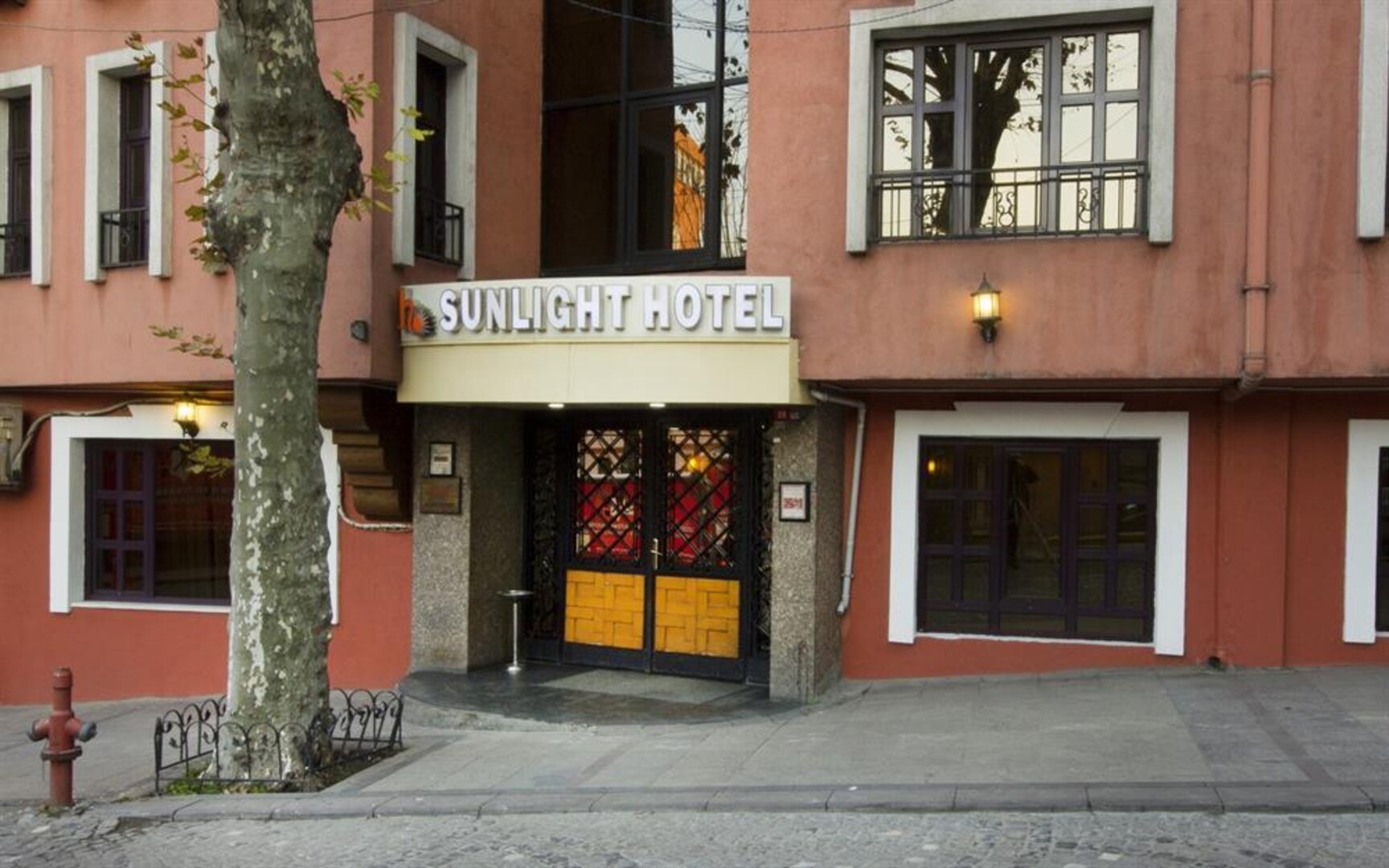 Sunlight Hotel & Spa