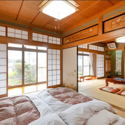 Farmhouse NaNa Hotels near Kameyama Castle Town