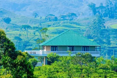 Tea Queens Bungalow Hotel dekat Holbrook Buddhist Temple