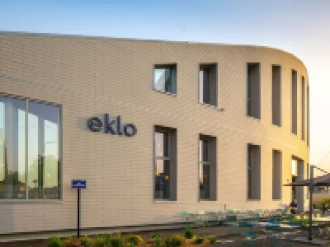 Eklo Hotels Bordeaux City Center Bastide Hoteles en Burdeos