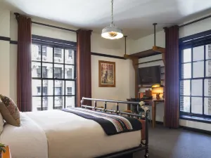 Chicago Athletic Association Hotel
