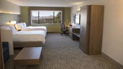 Holiday Inn Express & Suites Colorado Springs North Hotels in Colorado Springs