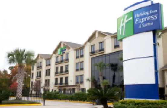 Holiday Inn Express & Suites HOUSTON NORTH INTERCONTINENTAL by IHG