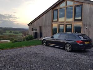 New 4Bd Barn Conversion in Devon - Superb Views