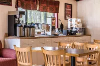 Econo Lodge Inn & Suites Lake Harmony - Pocono Mountains Area Hotels in Kidder Township