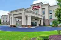 Hampton Inn & Suites New Hartford - Pet friendly