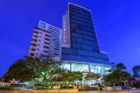 NH Collection Barranquilla Smartsuites Royal Hotels near Casa de Oración Emanuel Barranquilla