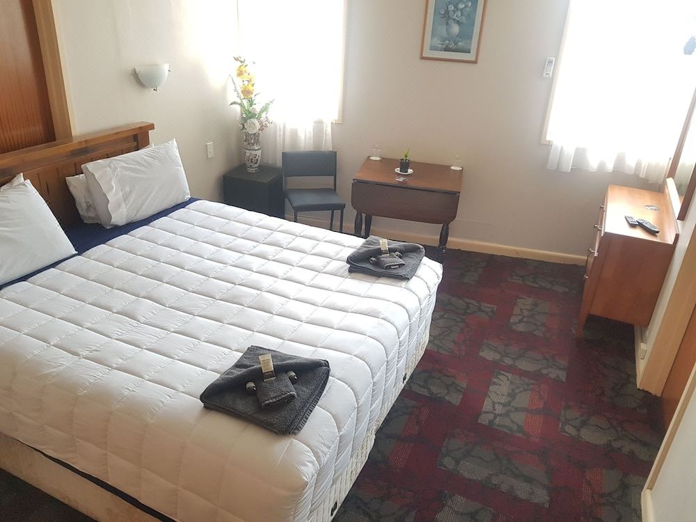 Northern Wairoa Hotel 3