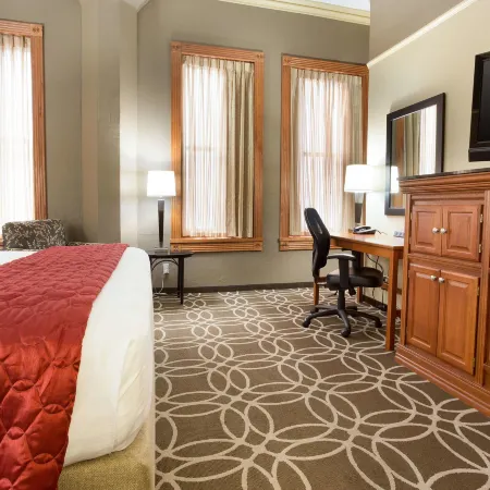 Drury Inn & Suites San Antonio Riverwalk