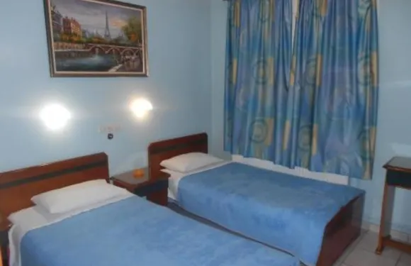 阿德米託斯酒店