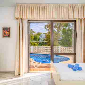 Querida Rooms