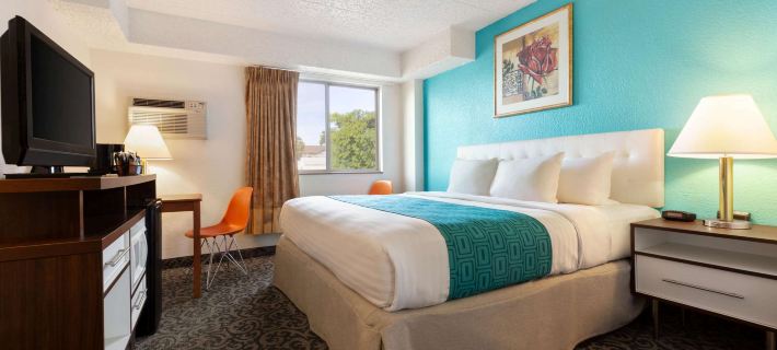 Howard Johnson by Wyndham Billings Hotels in Billings