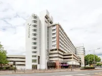Premier Inn London Kingston Upon Thames Hotels near Hampton Wick
