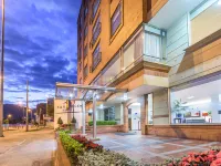 Hotel San Pablo โรงแรมใกล้ศูนย์การประชุม G12