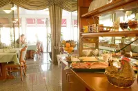 Moselstern Hotel Brixiade &Triton - breakfast