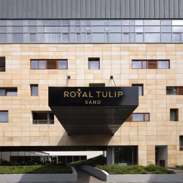 Royal Tulip Sand Kolobrzeg Отели рядом с достопримечательностью «Причал Колобжега»