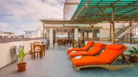 Hotel Flamingo - Airport Shuttle