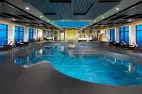 Four Points by Sheraton Munich Arabellapark - プール