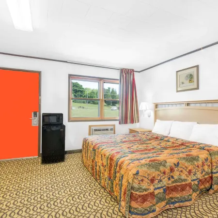 Knights Inn Pine Grove