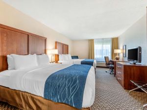 Comfort Inn & Suites Near Route 66 Award Winning Gold Hotel 2021