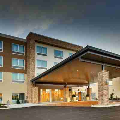 Holiday Inn Express & Suites FINDLAY NORTH by IHG Hotel Exterior
