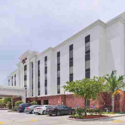 Hampton Inn Gonzales Hotel Exterior