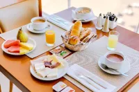 Hotel Sol e Mar Albufeira - Adults Only - breakfast