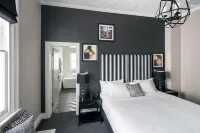 MRS Banks Hotel Các khách sạn ở Edgecliff