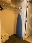 Host Inn an All Suites Hotel - Gym