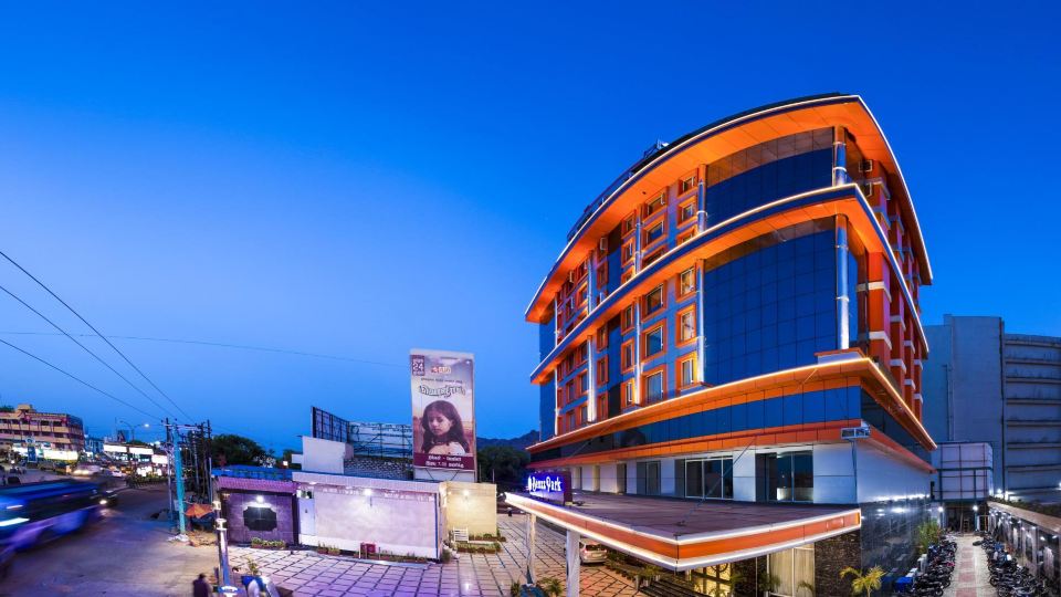 Hotel Benzz Park - Vellore