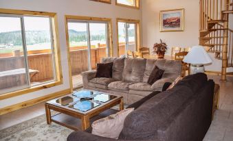 The Lodge at Duck Creek
