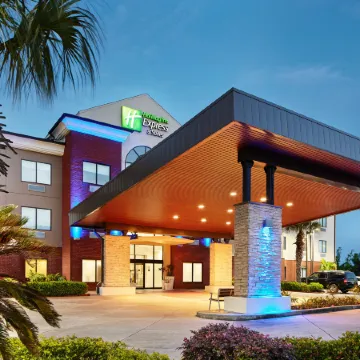 Holiday Inn Express & Suites PANAMA CITY-TYNDALL by IHG