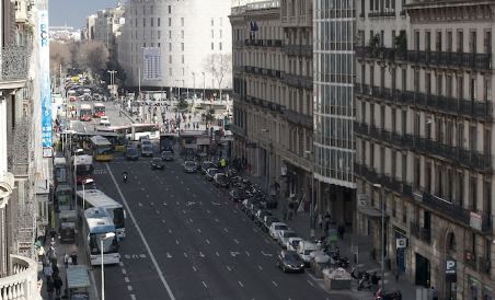 Serennia Apartamentos Ramblas - Plaça Catalunya - Housity