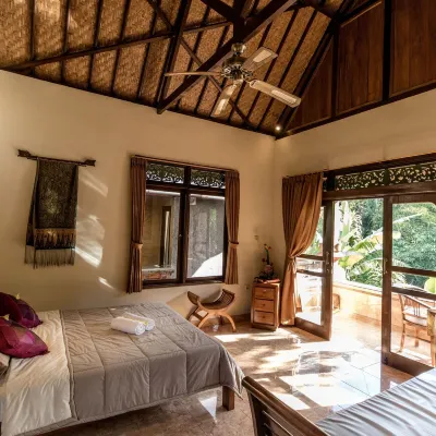 Bali Asli Lodge by EPS Hotel dekat Sari Organik