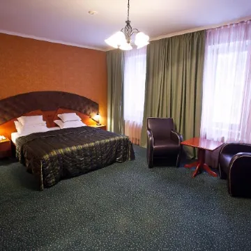Luna Hotel