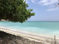 MYAMO BEACH LODGE Hotels in Maluk