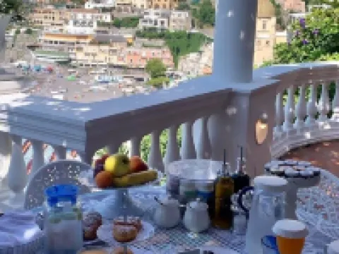 วิลล่าโบแอม เอ็กซ์คลูซีฟ ลักเชอรี่สวีทส์ โรงแรมในโพสิตาโน่