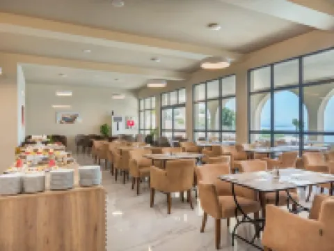 Golden Mare - All Inclusive Hotels in Mparmpati