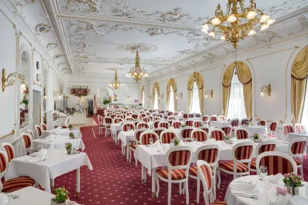 Ensana Hvězda - Imperiál - Neapol Отели в г. Марианске-Лазне