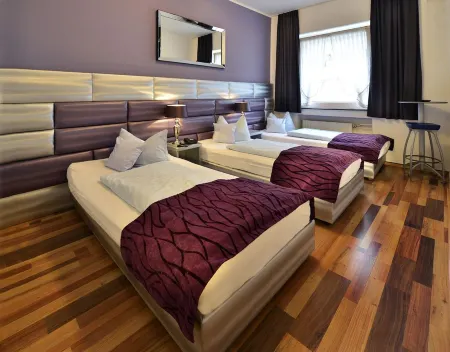 Hotel am Wehrhahn Отели рядом с достопримечательностью «Art Collection»