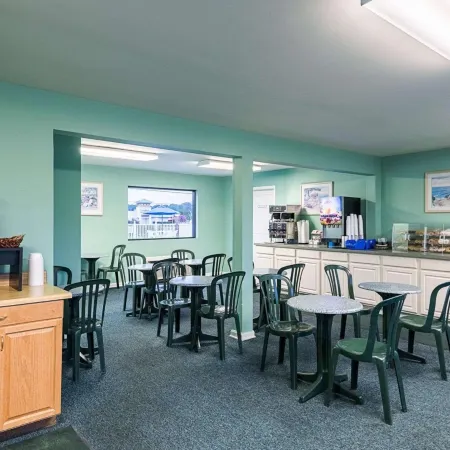 Rodeway Inn & Suites