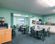 Rodeway Inn & Suites - balcony