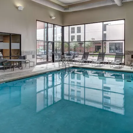 Hampton Inn & Suites Omaha-Downtown