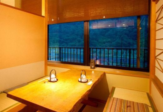 유키무라사키 온천 풍경