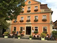 Akzent Hotel Schranne Отели рядом с достопримечательностью «Old Town»
