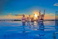 Silver Sands Serenity - Rooftop Pools