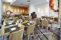 Steigenberger Hotel am Kanzleramt - breakfast