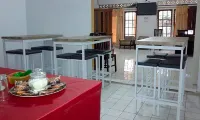 Pondok Heras Suite - Ostelli