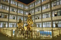 이라이 호텔 (싱양 시청 지점) Zhengzhou Technical College Department of Automobile Engineering 주변 호텔