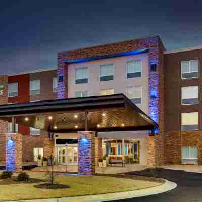 Holiday Inn Express & Suites Dawsonville Hotel Exterior